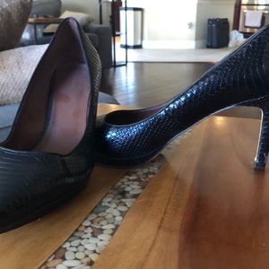 Cole Haan classic pump. Black leather with snakeskin texture. 9 1/2B